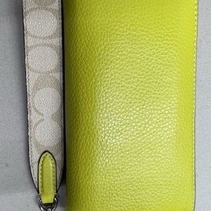 Authentic Coach Pebbled Leather Wallet.